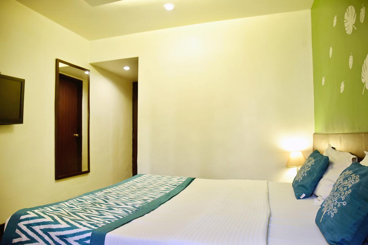 Oyo 8917 Hotel Crystal Palace ชิมลา ภายนอก รูปภาพ